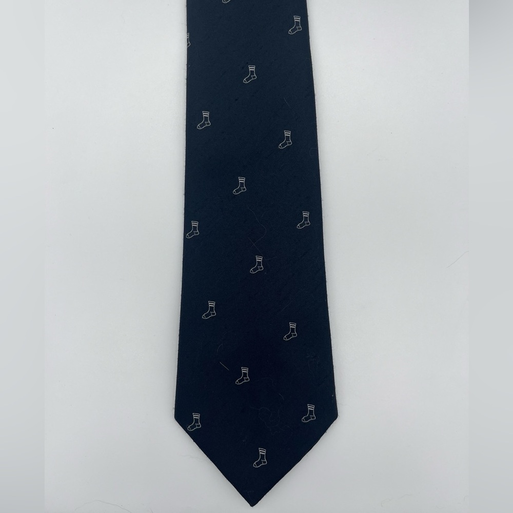 Avenue Tie